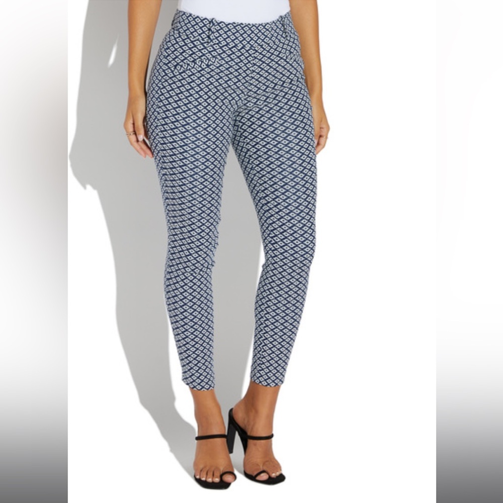 NWOT PRINTED STRETCH SLIM PANT